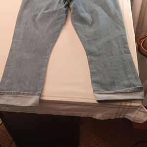 Signature by Levi Strauss Light Blue Denim Capris